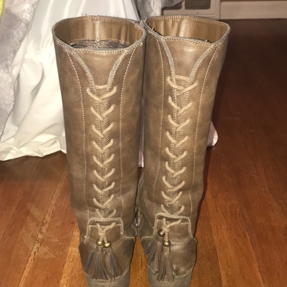 Brown tall Steve Madden boots - Picture 2 of 6